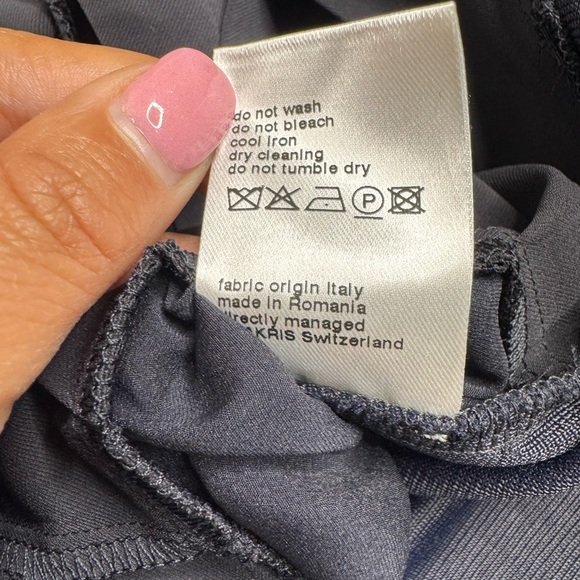 Akris Punto x Bergdorf Goodman Wool Blend Navy Pleated Top - Picture 6 of 9